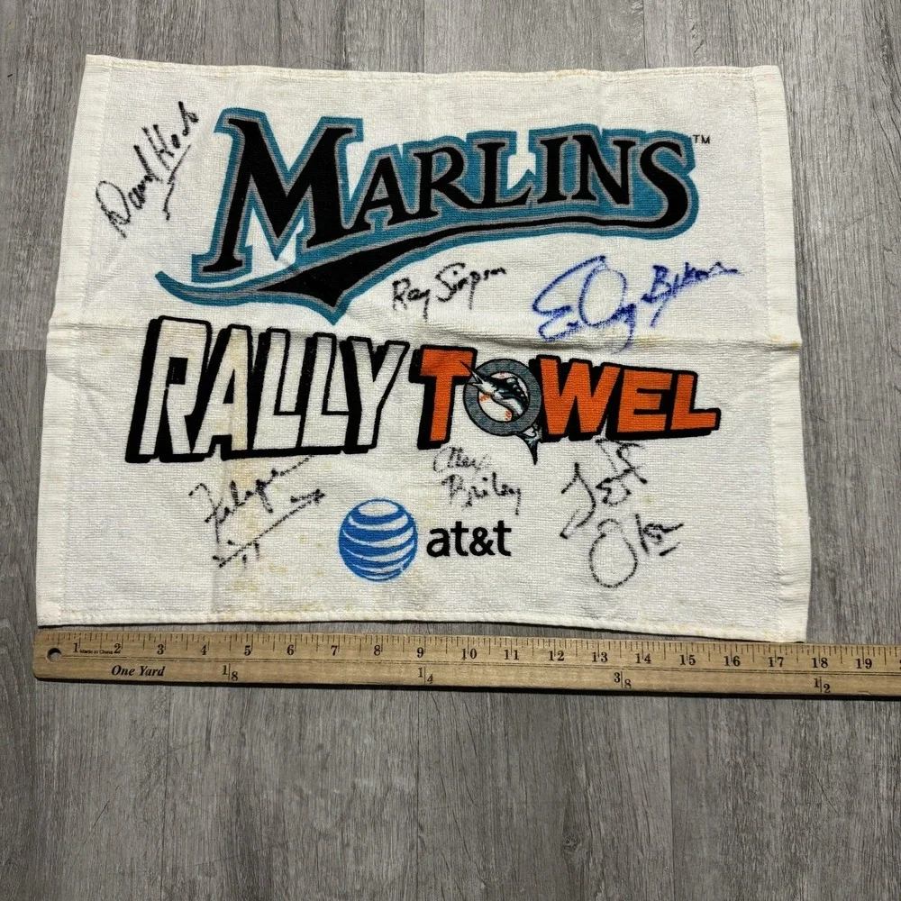 Vintage Florida Marlins Rally Towel White MLB Baseball AT&T Signed Autograph